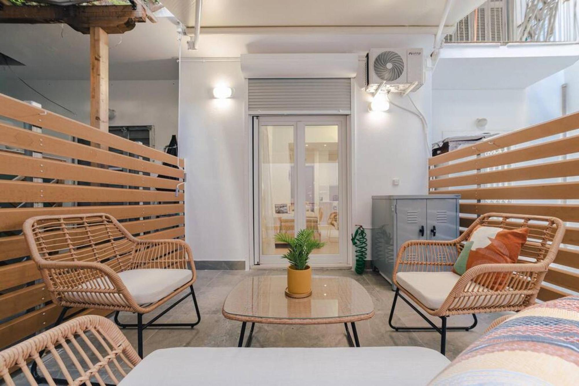 Apartment Small And Cozy *
